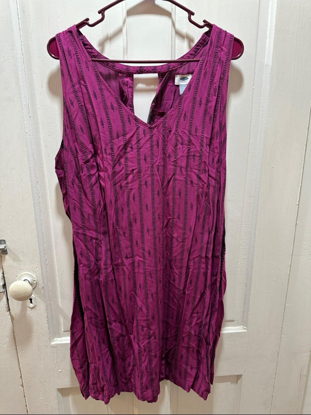 Old Navy Magenta Striped Sleeveless Tunic